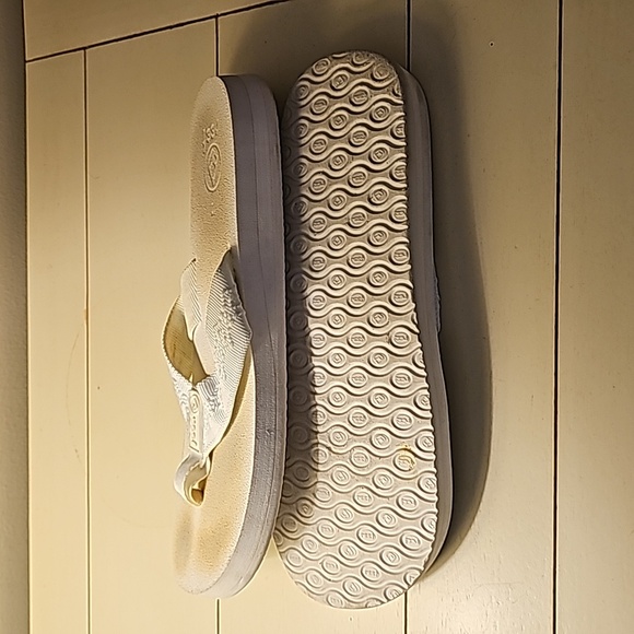 Reef Size 10 White Foam Flip Flops - Picture 3 of 4